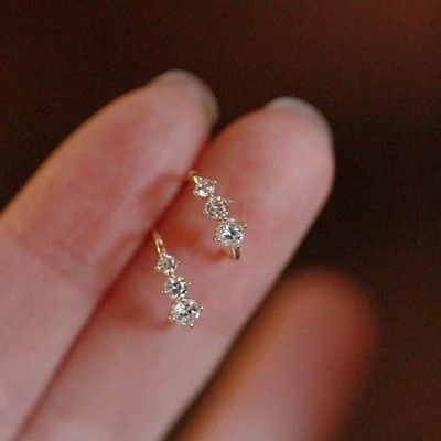 Fancy Women Hoop Earring 14K Yellow Gold Plated 1Ct Round Cut Simulated Diamond