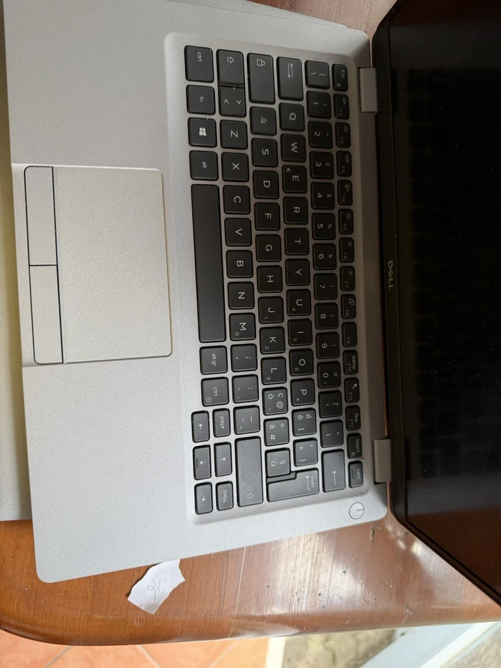 Dell Latitude 5320 · i5-1145G7 · 16GB · 256GB, foto 1 di 5