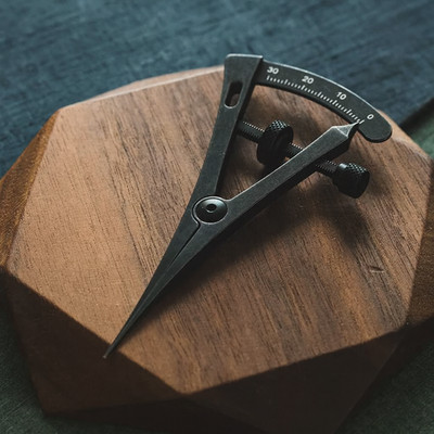 Artisan Precision Scratch Compass Leather Working Tool - Deluxe Stonewashed