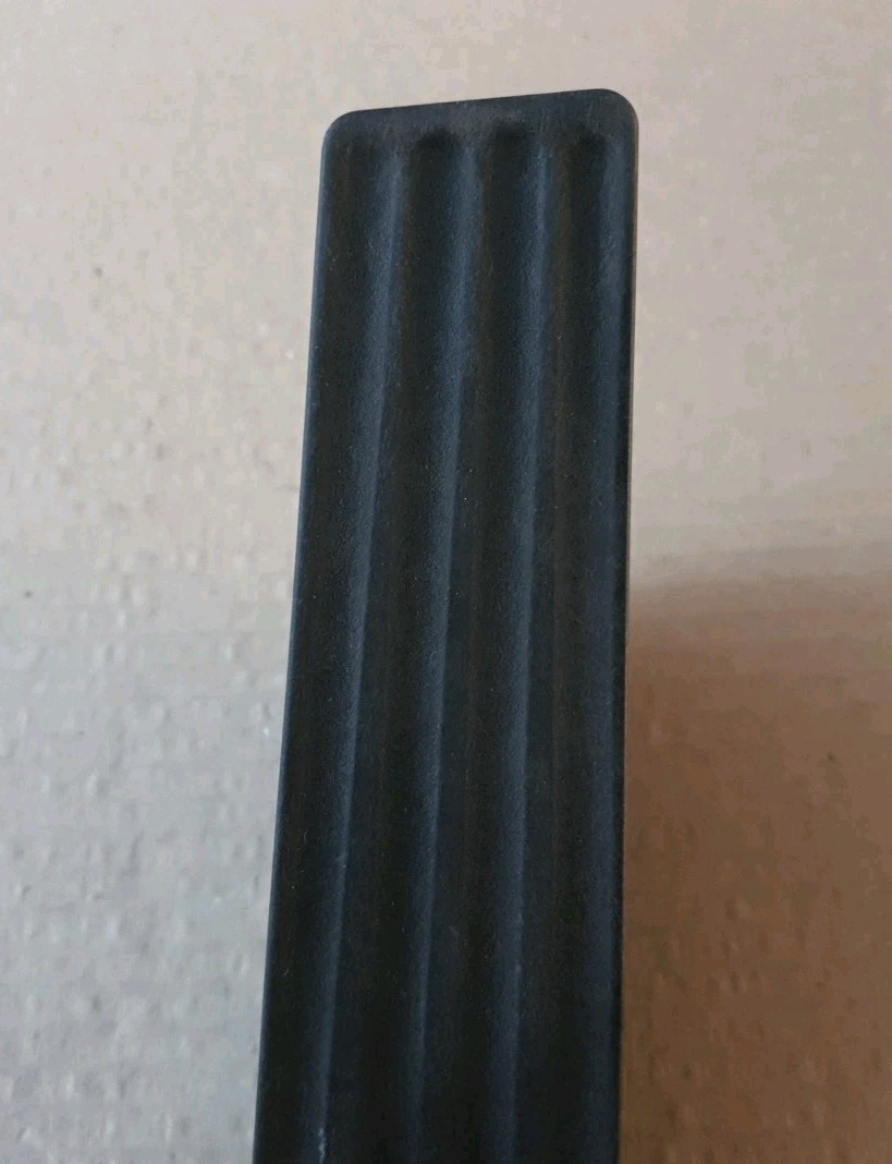 Picture 3 of 24