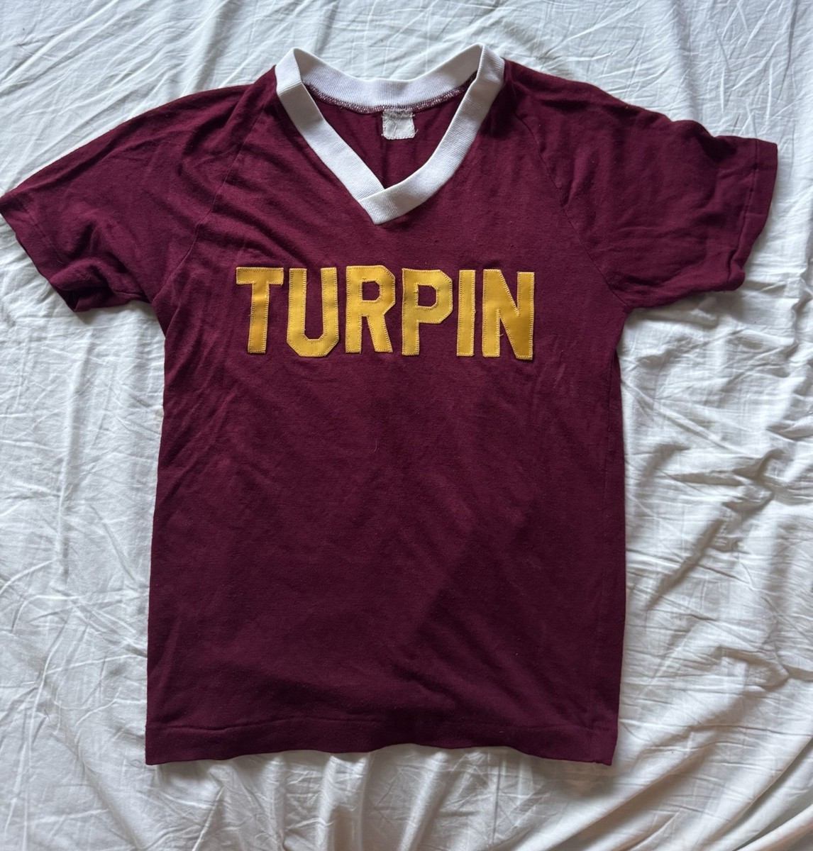 maroonページ Maroon V-Neck Sports Graphic Print Men's T-Shirt TURPIN Number 2