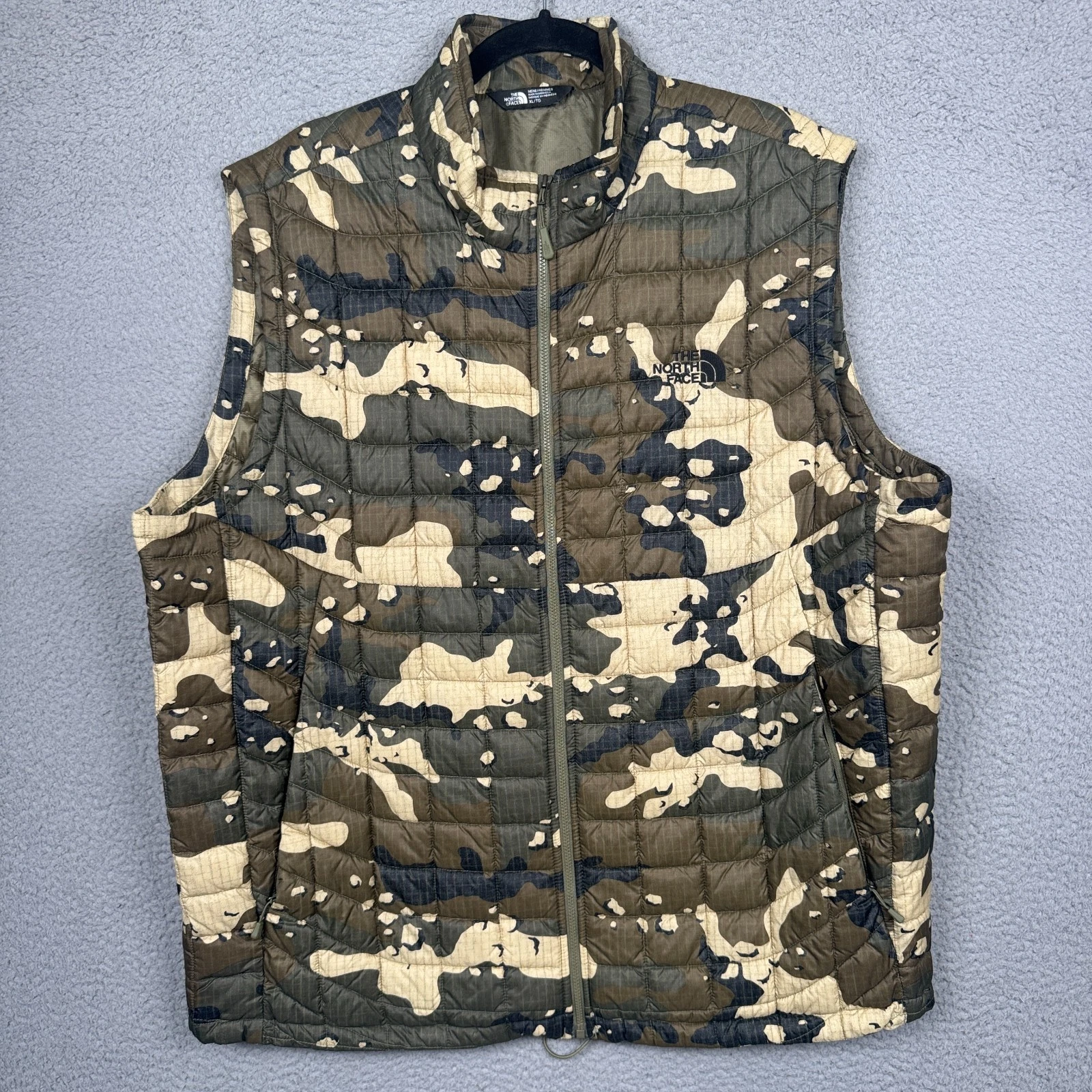 North Face Vest Mens XL Green Brown Camo Thermoball Outdoor Rugged Lightweight
Opens in a new window