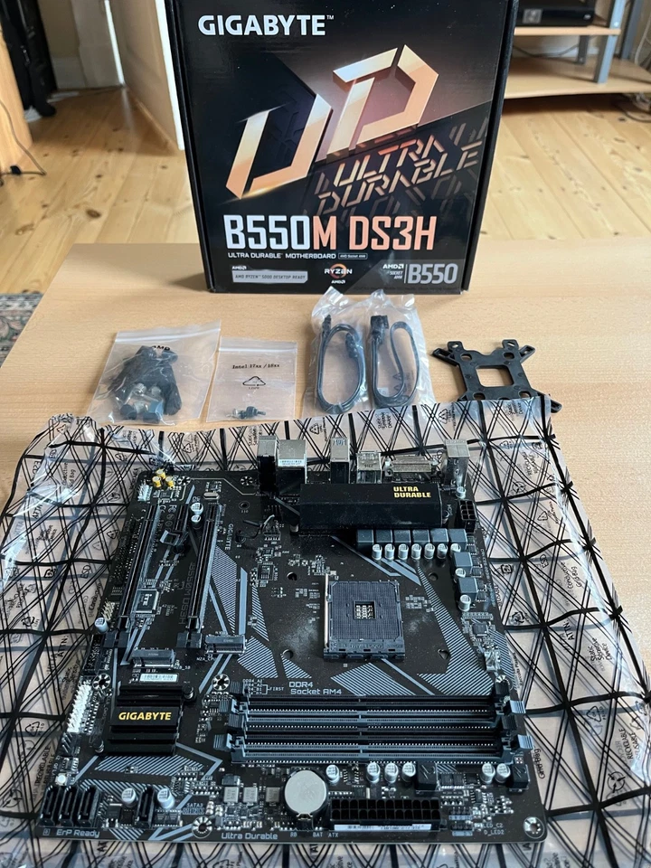 Gigabyte B550M DS3H Mainboard
