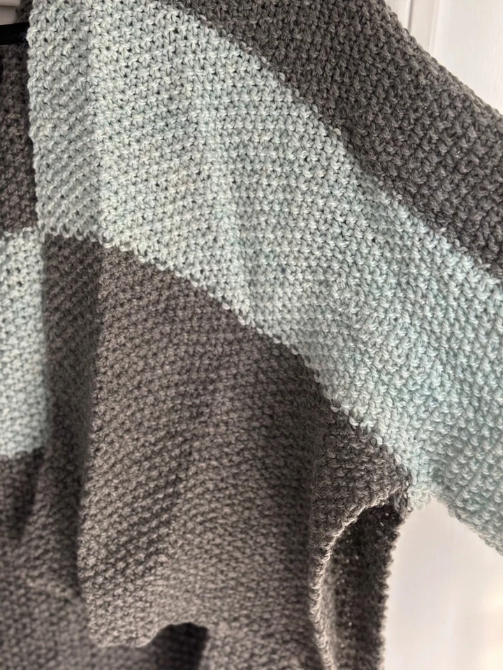 Mantón a rayas de lana hecho a mano para mujer talla única Foto 4 de 4