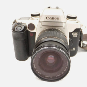 Canon EOS 50E 35mm SLR Film Camera + EF 28-80mm Lens Kit – Tested, Accessories