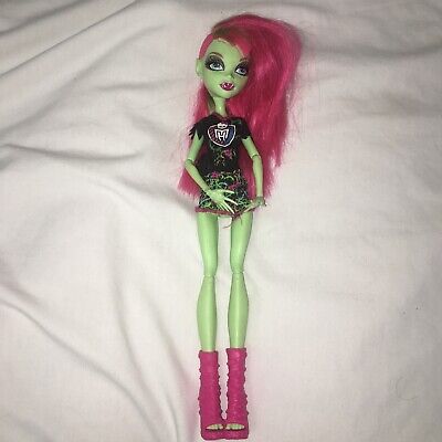 Boneca monster high verde