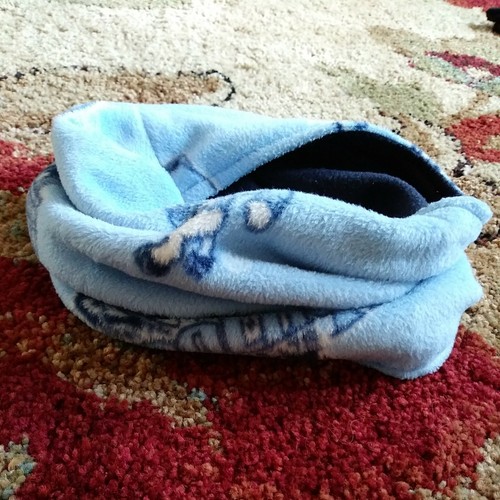UNC TAR HEELS Neck Warmer Handmade A26 - Picture 3 of 4