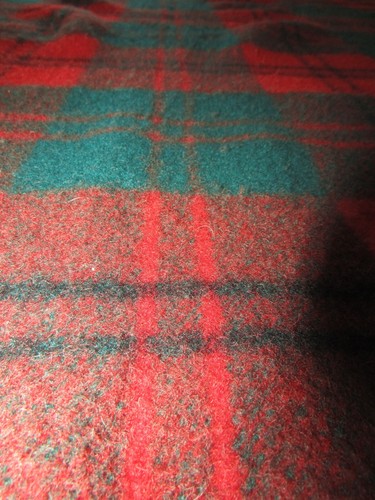 VTG Pendleton Blanket 44x52 Red Green Plaid Wool Throw Travel Tartan Stadium - Picture 10 of 19