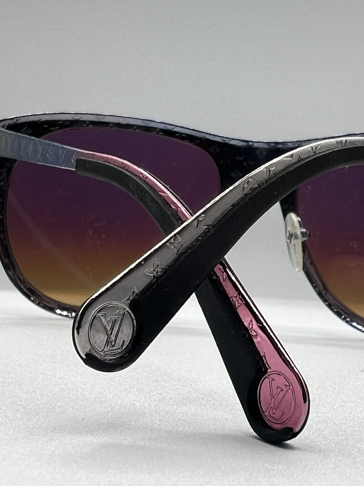 VIP Louis Vuitton - Rainbow Clockwise Sunglasses … - image 7