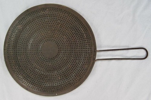 Vintage Metal Trivet With Handle Round Circular Perforated Country Kitchen (O) - Picture 1 of 7