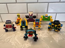 Vintage 1992-1993 Z-Bots Lot of 8 Galoob Micro Machines Robots Figures