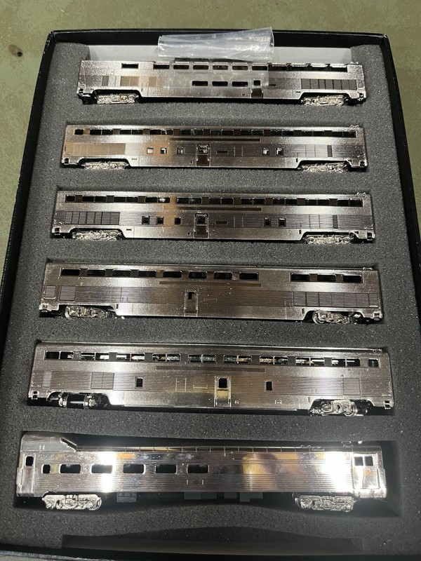 Hallmark Models Santa Fe High Level Cars, 6 Car Set El Captain Brass, N Scale