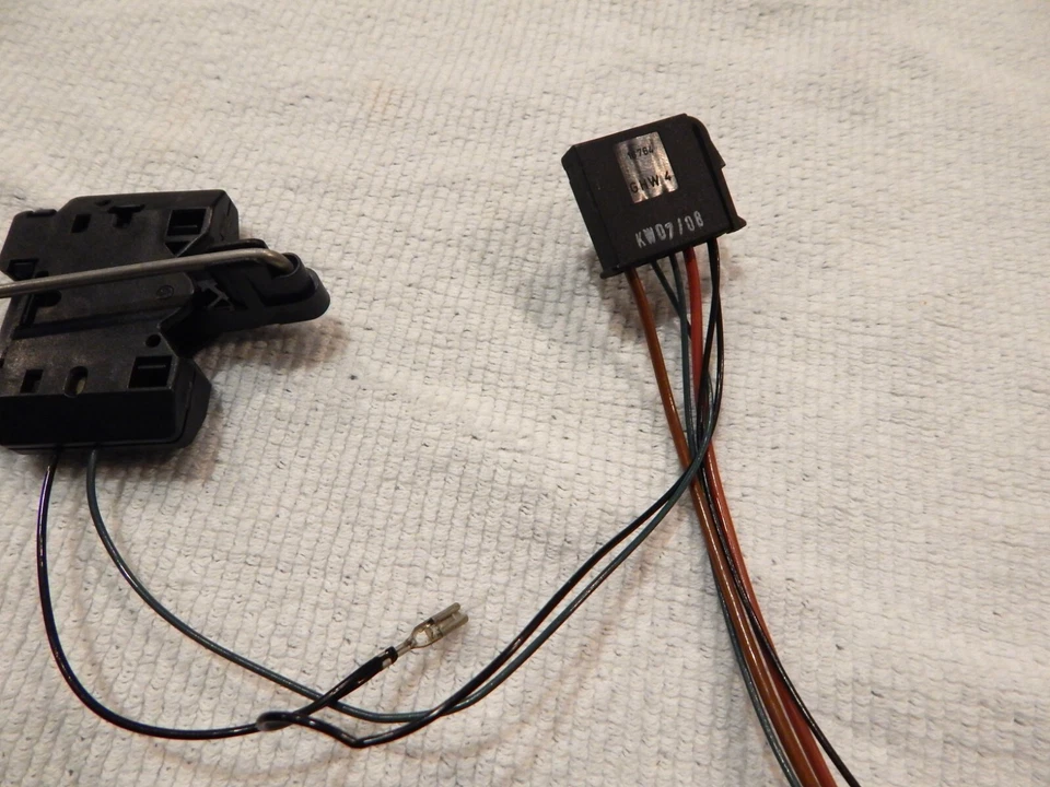 Gas Tank Sending Unit Assembly for Mercedes Benz 03-05 E320, 06-09 E350 — 第 4/4 张图片