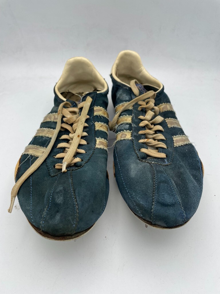 vintage Adidas Tokyo Track Shoes (approx. size 8 1/2) | eBay vintage Adidas Tokyo Track Shoes (approx. size 8 1/2) | eBay