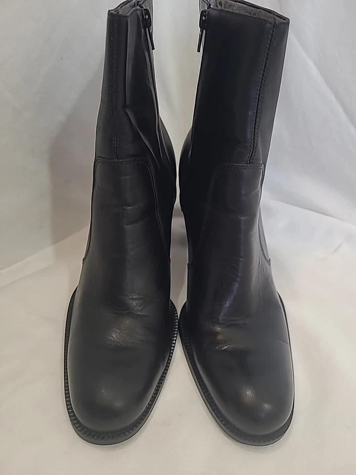 UNISA Leather Ankle Boots Women’s 7.5B  Black Brazil 2.5" Block Heel READ - Image 3 of 4