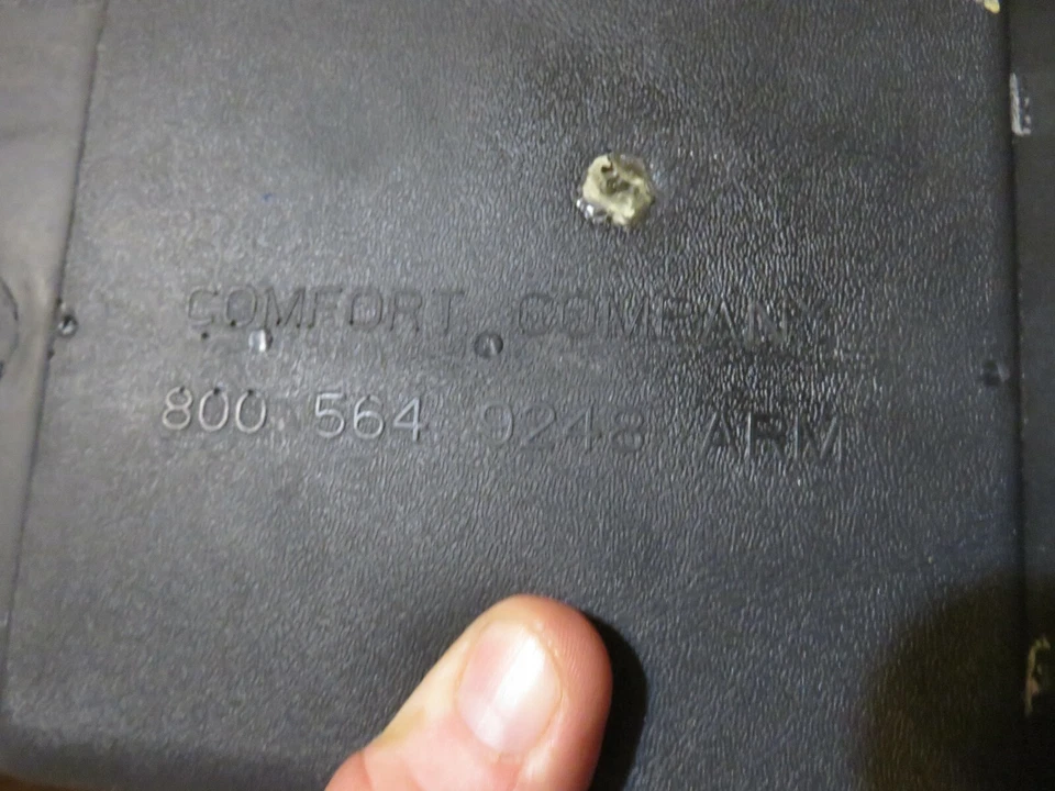 Soporte de brazo para silla de ruedas Comfort Company 21" acolchado Lacura Foto 3 de 4