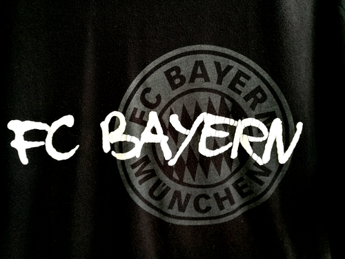 FC BAYERN MUNCHEN FOOTBALL CLUB UNISEX KIDS TEENS VINTAGE T-SHIRT SIZE XXS - Picture 2 of 9