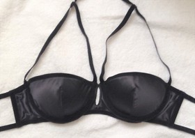 Black w/ Velvet, SEXY Strappy, Halter bra, 32C + M, MAISON CLOSE "Villa Caprice"