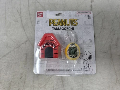 Tamagotchi Peanuts Nano Figure