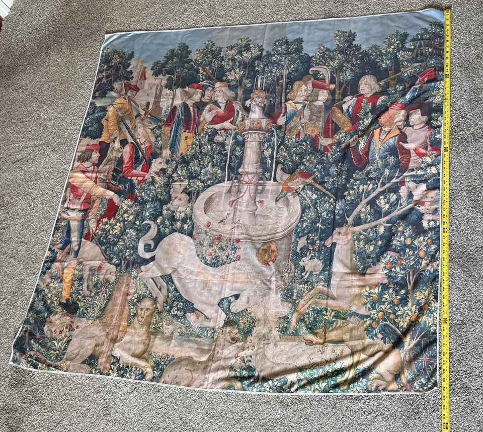 Tapiz de mantel Caza del unicornio en la fuente 59 X 56 ligero delgado Foto 4 de 4