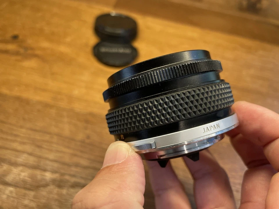 *Late Model : Almost Mint* Olympus Zuiko Auto W 28mm F/2.8 Wide Angle Lens / JPN - Image 3 of 4