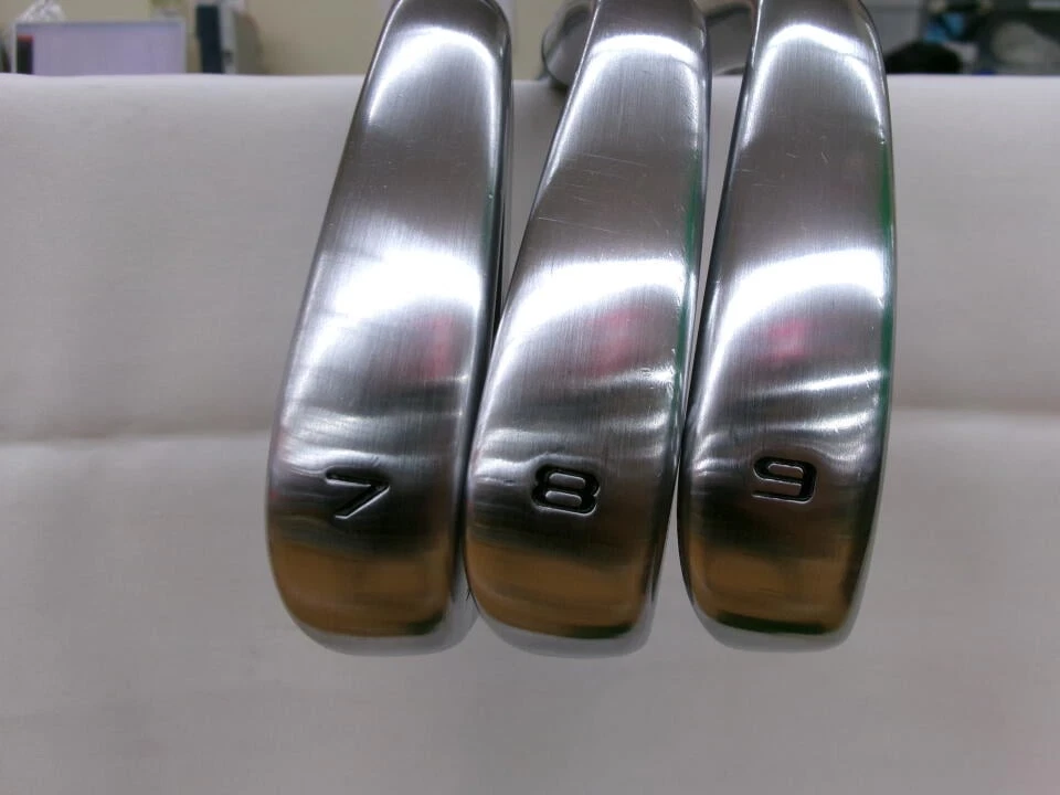 HONMA Tour World TR20P Eisensatz 7-11 NS Pro 950GH neo Flex S