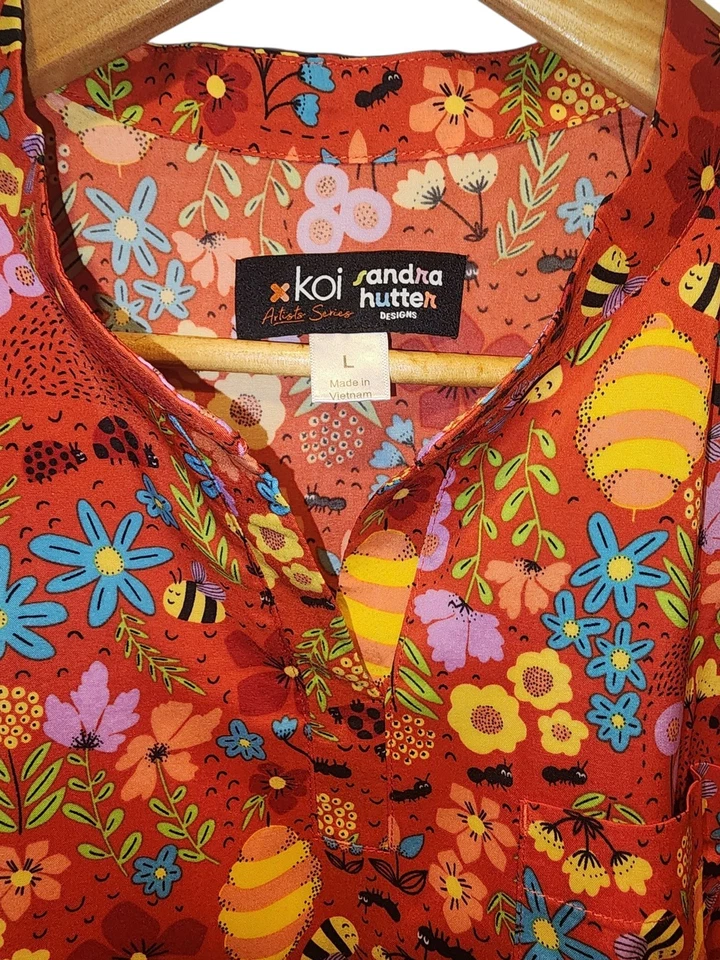 Koi Scrub Top NWT Healthcare Uniform Women's Size Large Never Worn - Image 4 of 4