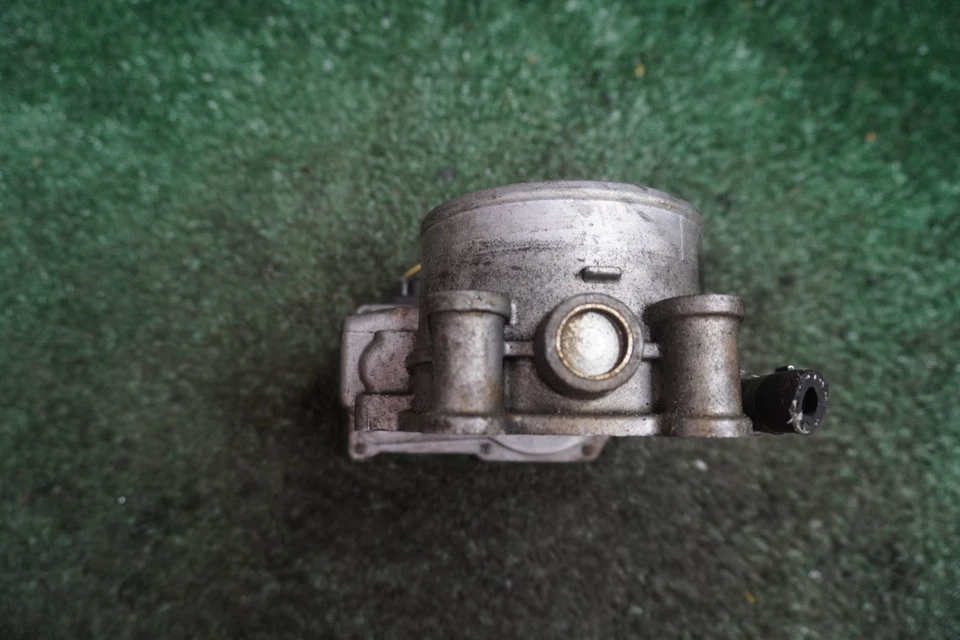 Jaguar XF X250 2010 2011 2012 5 L carrocería del acelerador fabricante de equipos originales 92 k millas 8W939F991CA Foto 3 de 4