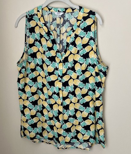 Crown & Ivy Plus Size 2X Yellow Pineapples Top Sleeveless V-Neck