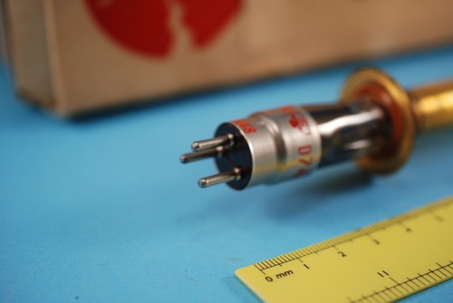 Raytheon JAN-CRP- 2K48 Valvola tubolare reflex Klystron CV3669 - Foto 3 di 5