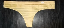 NeW Vs seamless thong Panty Size medium honeycomb striped 