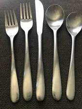Splendide Cutlery RIO 18/8 Stainless flatware  1-5 piece setting VGUC Korea