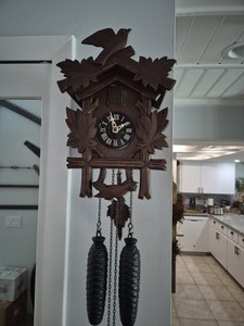 Great Hurbert Herr 8-day Cuckoo Clock Refurbished And Working
