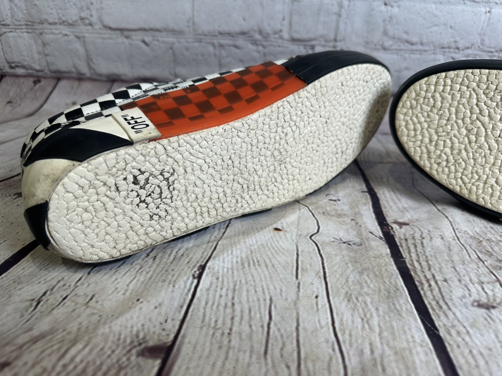 Off-White Vulcanised Low Top Checkered trainers/ sneakers Rare Size 7 Eu41 image 10