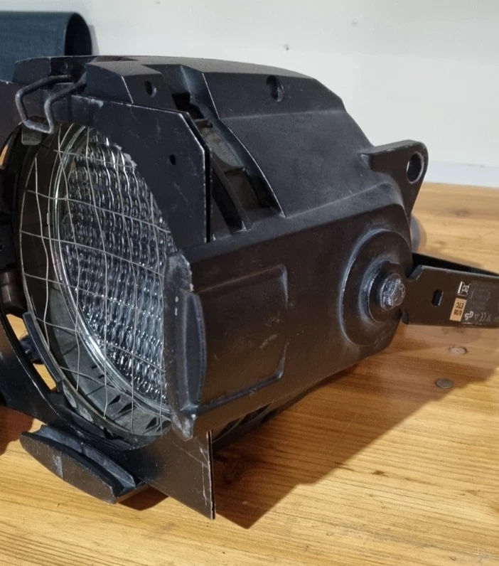 ETC Source four 4 Scheinwerfer Event Beleuchtung Studio Lampe Bühne Theater PAR - Bild 2 von 4