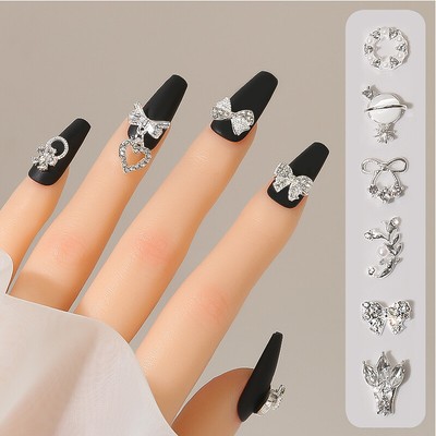 1pcs 3D Strass Silber Metall Shiny Bowknot Perle Nail Art Dekorationen DIY