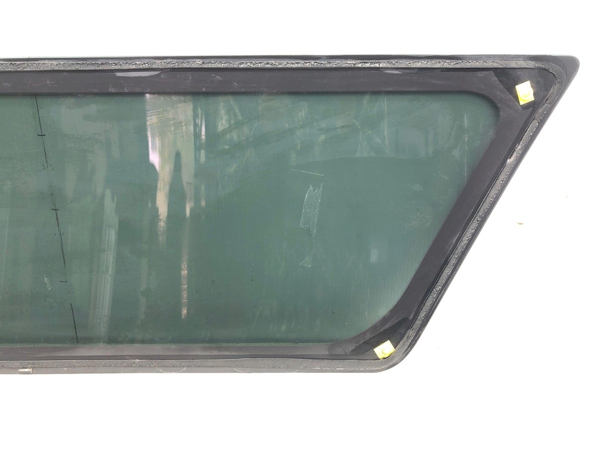 2015 - 2020 CADILLAC ESCALADE ESV OEM LEFT REAR QUARTER GLASS 