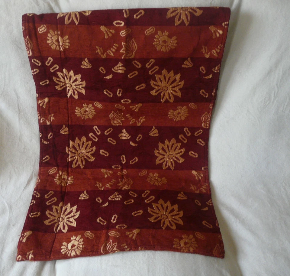 Tissu ancien rectangulaire Bordeaux – 130 × 62 cm – Ref 1283 - Photo 2/3