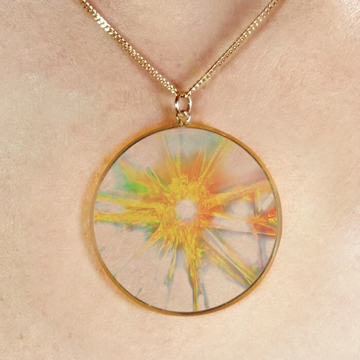 9ct Gold Hologram Pendant Bullet Hole Shattered Glass Large