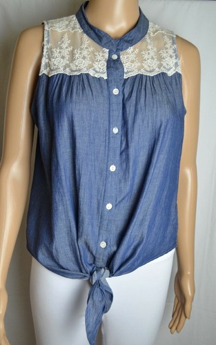 Olive & Oak sleeveless lace button front tie top b