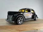 Vintage 1982 Hot Wheels Lightning Fast Delivery 1940 Ford 2 Dr Sedan Hot Rod