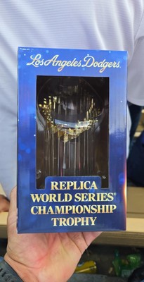 🔥🔥💙 LA DODGERS “ REPLICA TROPHY” 2025💙 🏆 🏆 | eBay