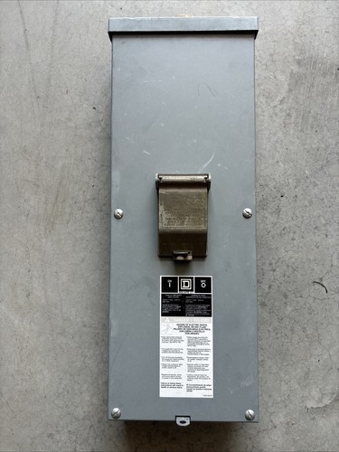 SQUARE D QOM2-2225NRB Circuit Breaker Enclosure Single Phase 3 Wire 200A Main