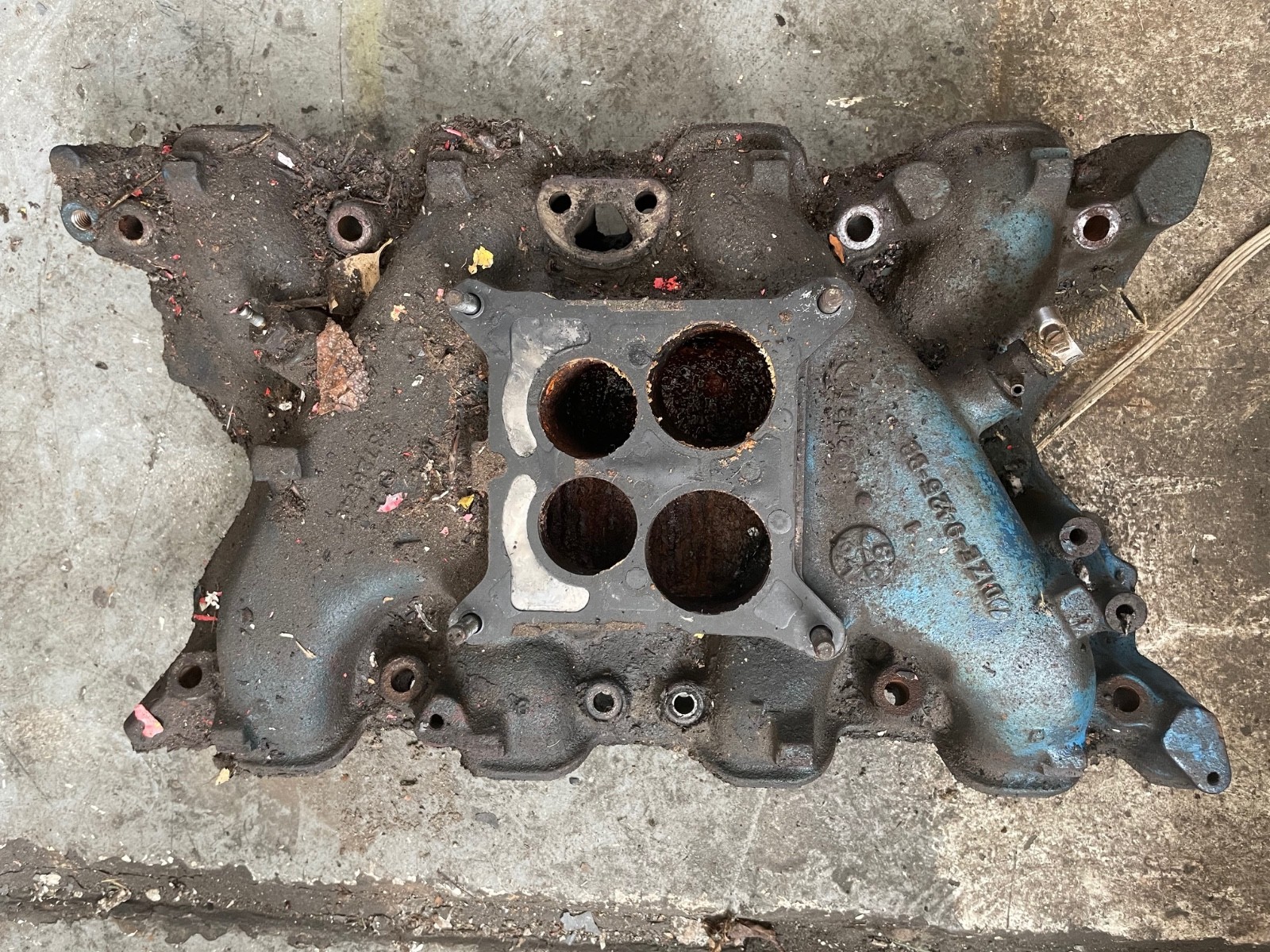 1972 De Tomaso Pantera Manifold