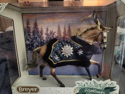 Breyer #700126 Holiday Horse Highlander True North Warmblood 2023 NEW