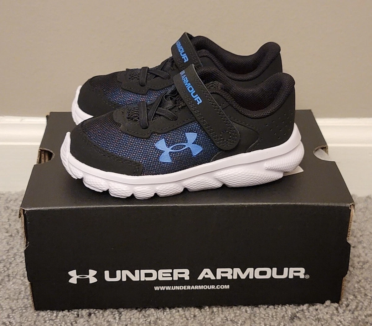 Under armour top sneakers for toddlers