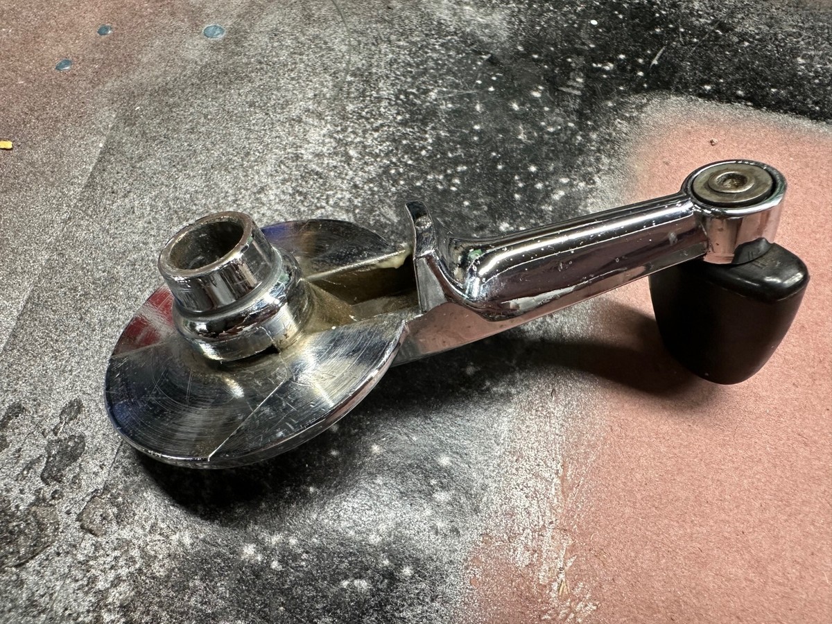 Volvo P1800 Window Crank handle 688496 1800 vintage | eBay