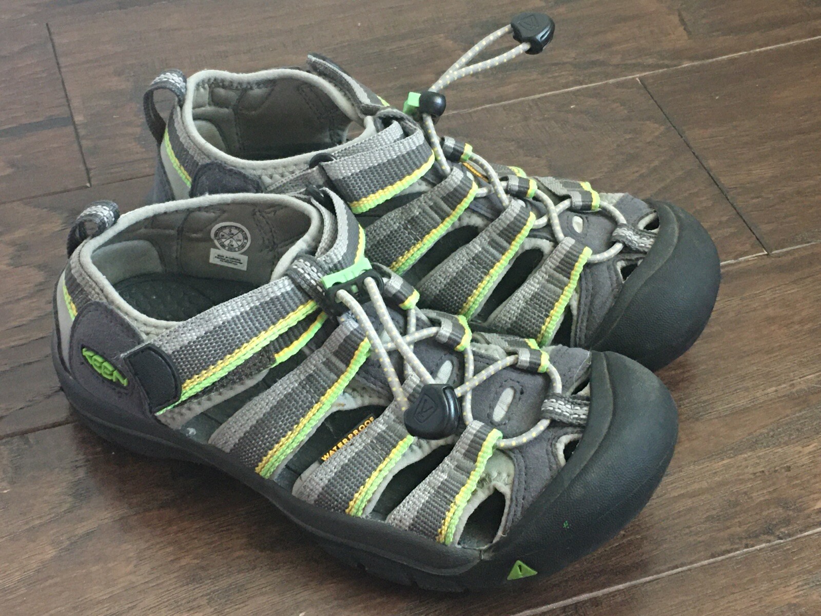 Sandali KEEN ragazzo grigio verde fluo Newport H2 impermeabili sport acquatici giovani taglia 2