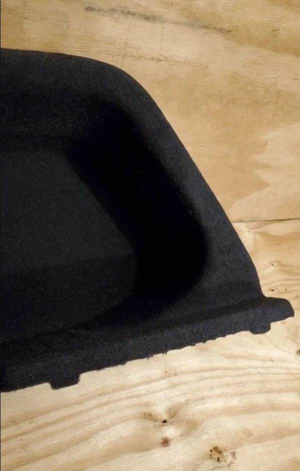 Cuarto inferior trasero izquierdo Land Rover Discovery 2017 a 2020 pieza OEM LR081284 Foto 4 de 4