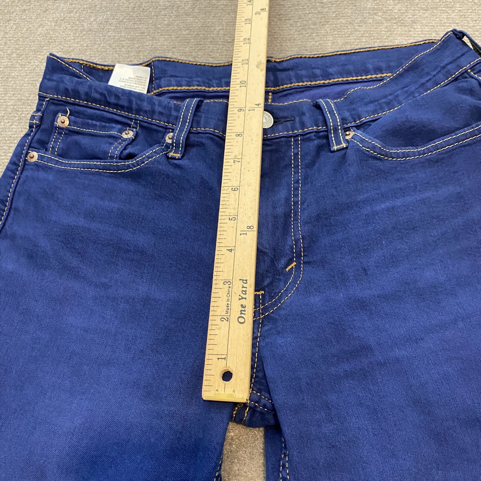 Levis 514 Jeans Mens Size 30x30 Blue Wash Straight Distressed Denim Classic thumbnail 11